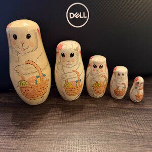 Vintage Easter Bunny Rabbit Nesting Dolls Wood set/5- Sizes 5"- 1.75" Good Cond.